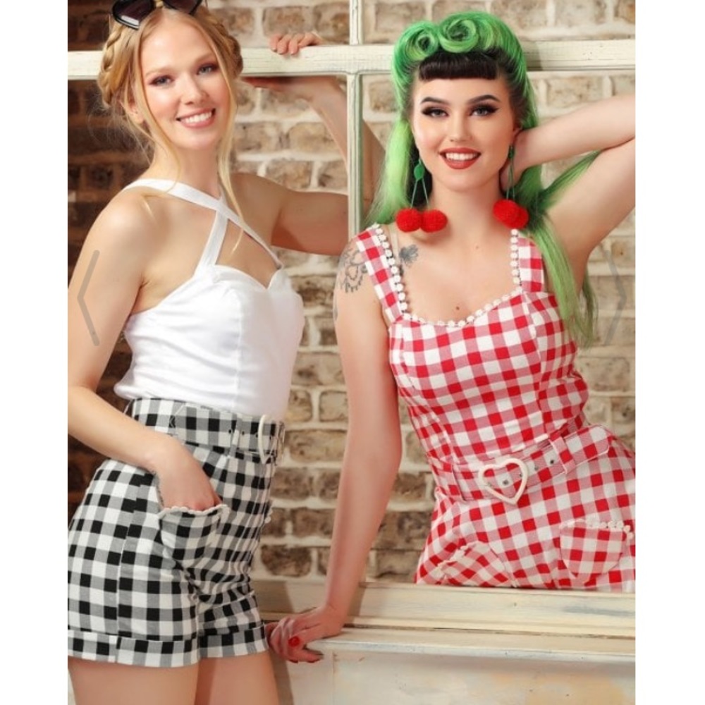 Sold HP🎉  Collectif Gingham Heart Mainline Shorts - Picture 3 of 8